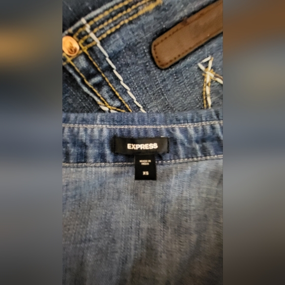 EXPRESS X Small Blue Chambray Denim Button Dress Shirt Gathered Western - Picture 9 of 9